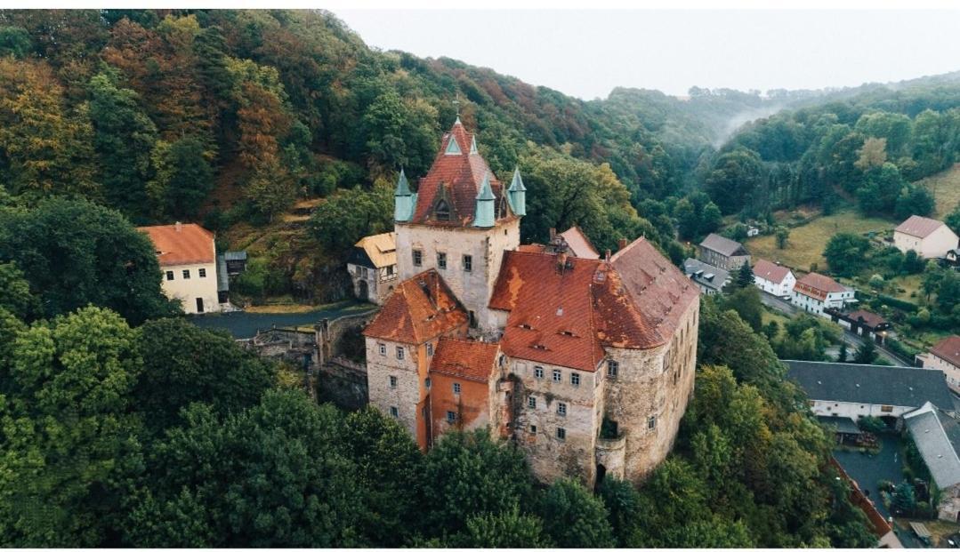 Ferienwohnung Nahe Schloss Kuckuckstein,Infrarotsauna, Hunde Liebstadt Zewnętrze zdjęcie
